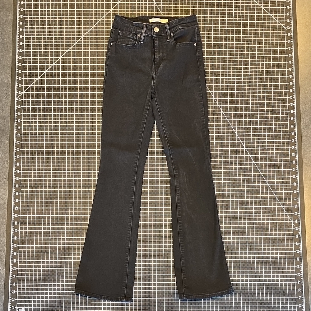 725 Levi's Black Label Boot Cut Jeans - 25x30 - Light Distress
